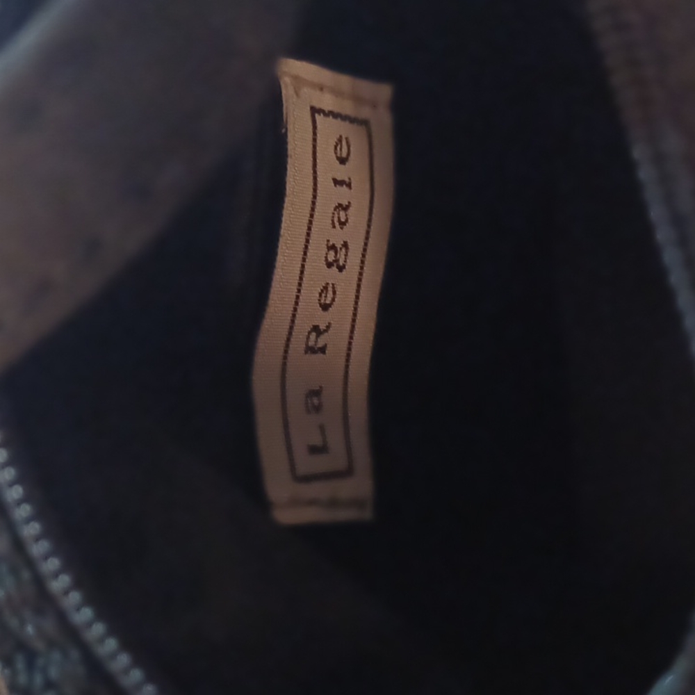 La Regale small black beaded bag with strap zip closure small pocket inside - Picture 6 of 7
